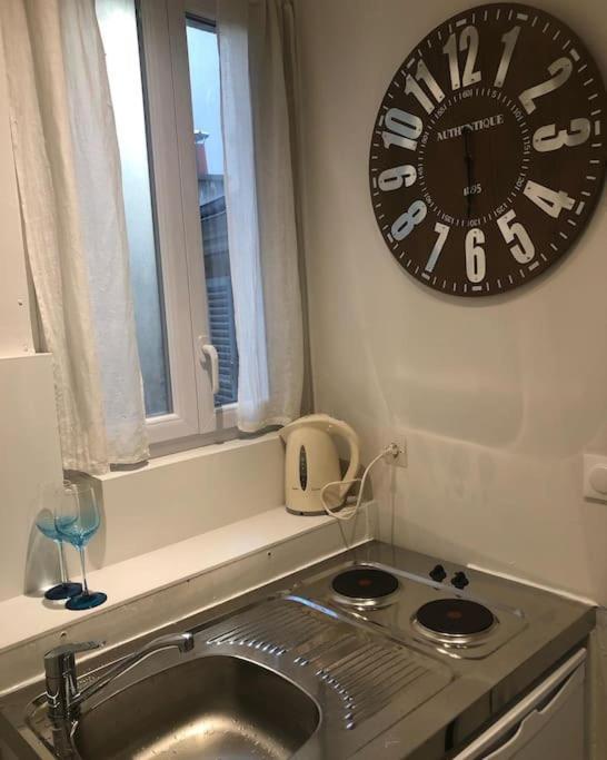 パリHabitation Cassiopeeアパートメント エクステリア 写真